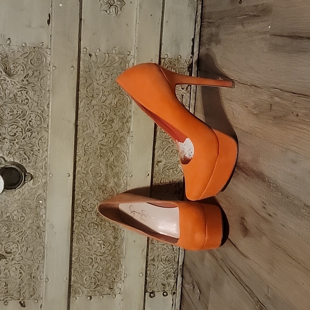 Jessica Simpson coral heels
